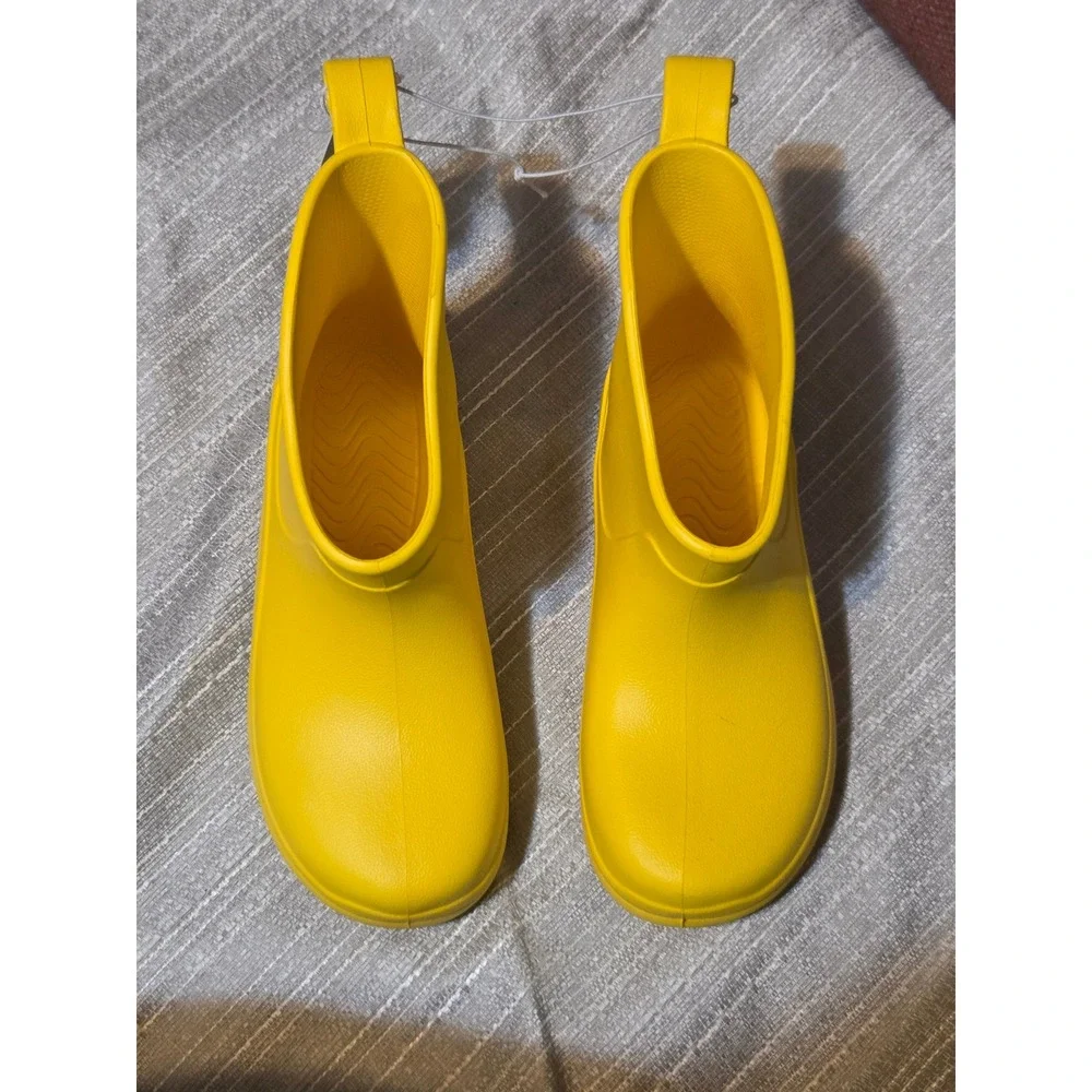 Cat & Jack Kids Eli Rain Boots Yellow Waterproof Slip On Ankle Boots Size 12 IT